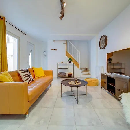 Maison Duplex Apartment *